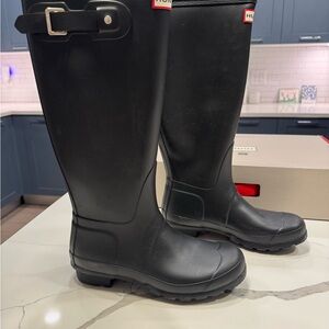 Hunter Classic Black Rain Boots